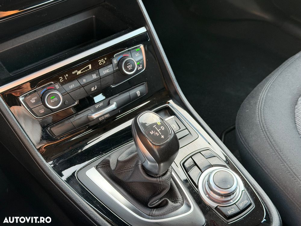 BMW Seria 2 218d Sport-Aut. Advantage - 6