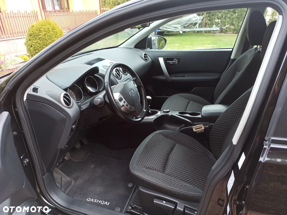 Nissan Qashqai 2.0 4 x 4 tekna - 6
