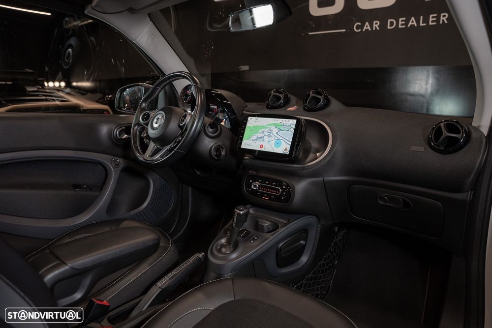 Smart Fortwo Cabrio Brabus twinamic - 13