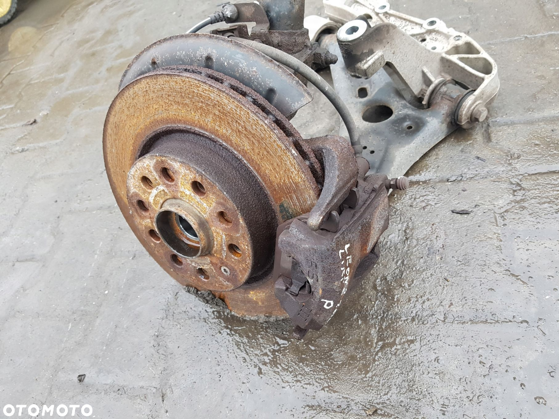 SEAT LEON 2 II LIFT 09-12r 1.6 TDI AMORTYZATOR ZWROTNICA PRAWA PRZÓD - 2