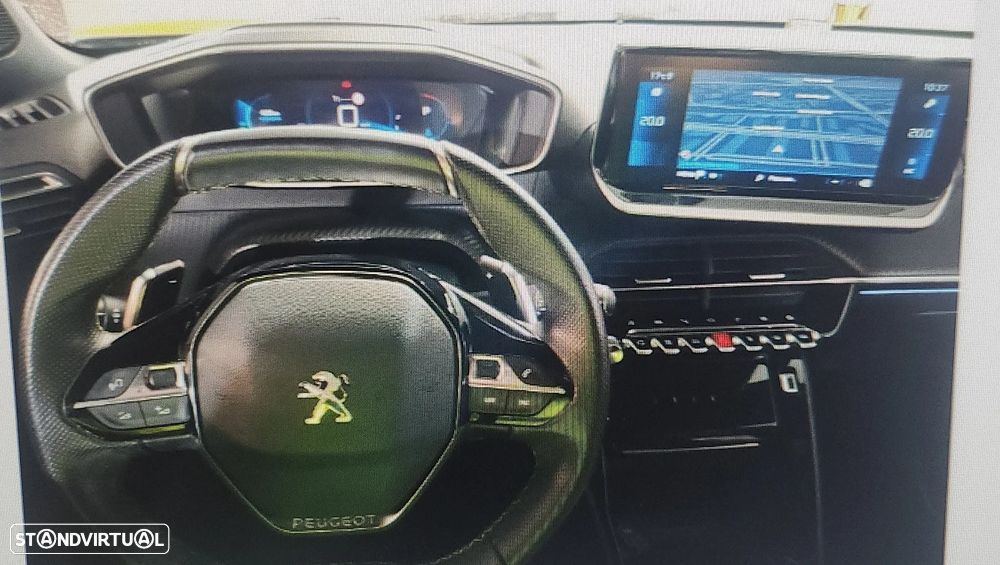 Peugeot 2008 1.5 BlueHDi GT Pack EAT8 - 17