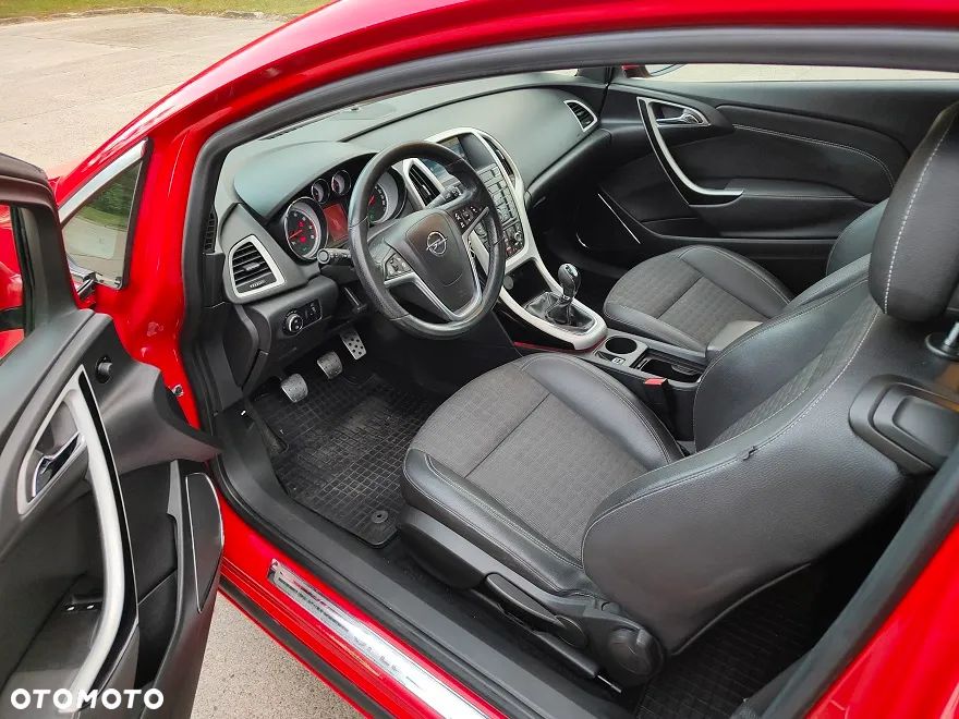 Opel Astra IV GTC 1.6 T Sport - 7