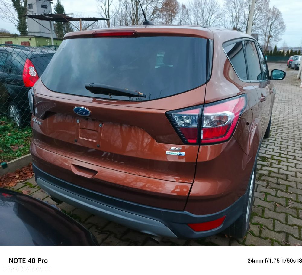 Ford Escape 1.5 EcoBoost AWD SE - 4