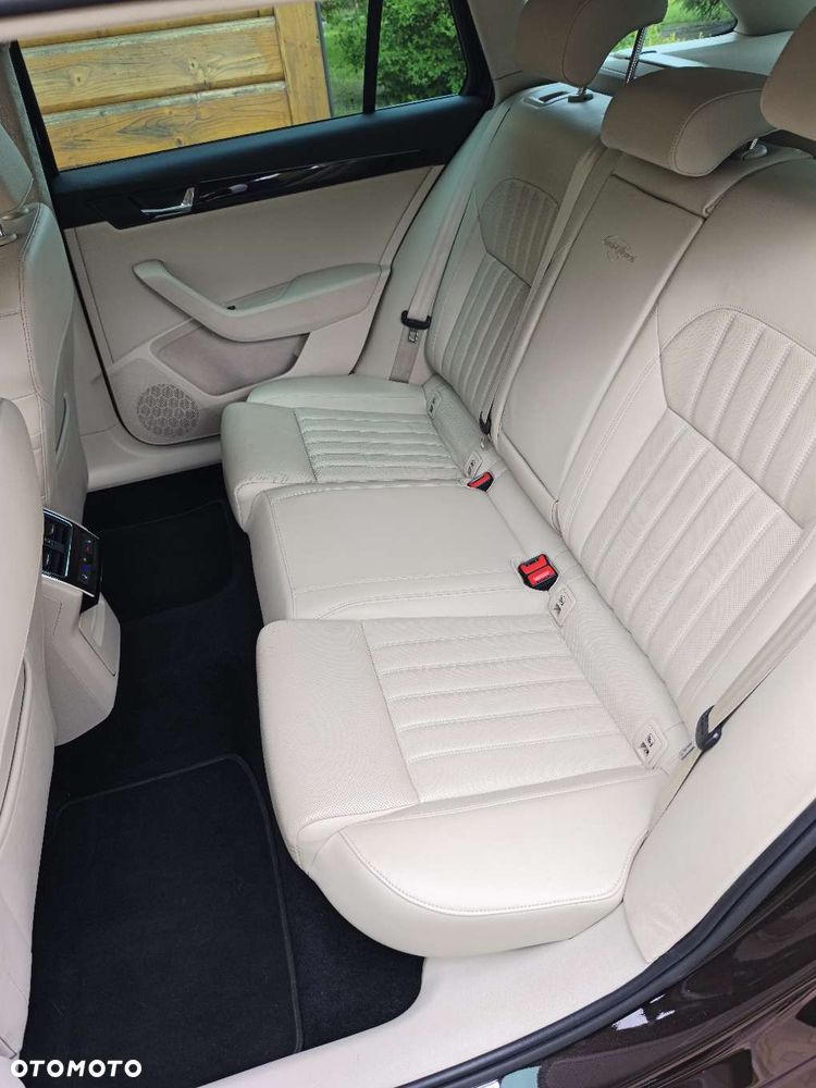 Skoda Superb 1.8 TSI L&K DSG - 9