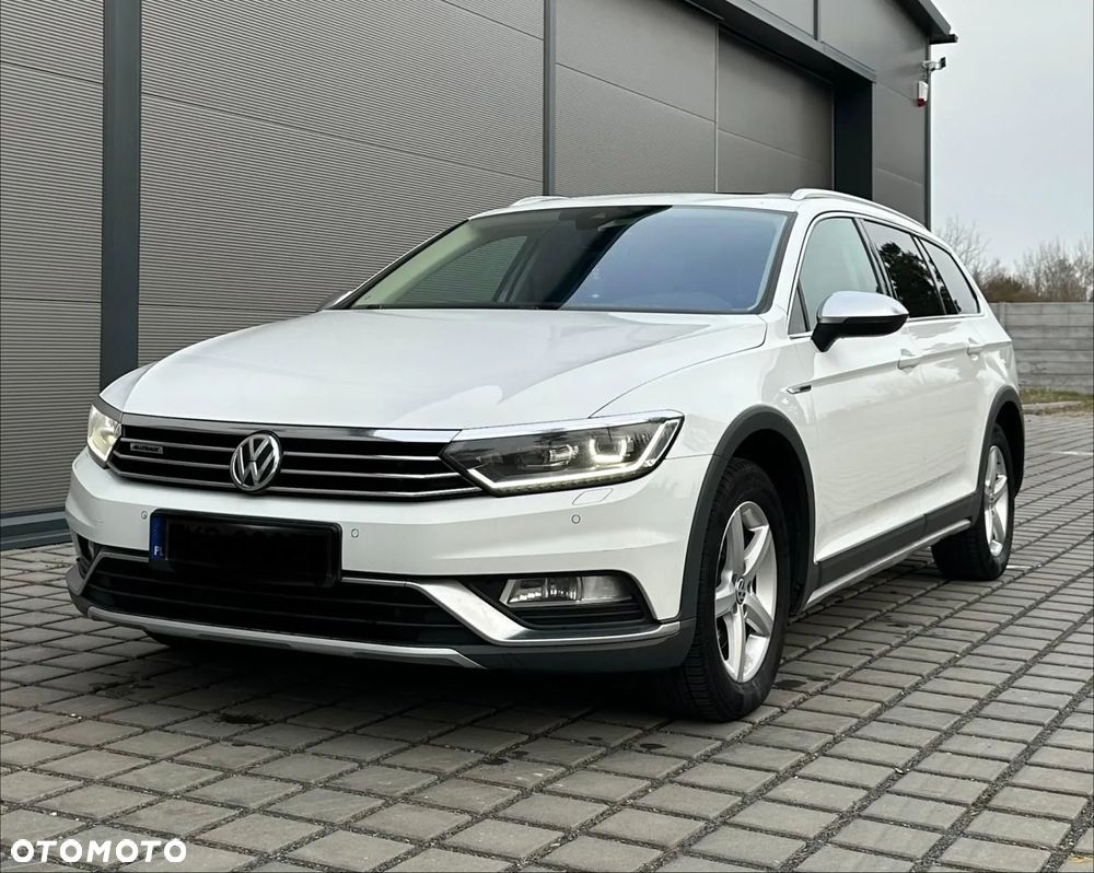 Volkswagen Passat 2.0 TDI SCR 4Mot DSG Comfortline - 3