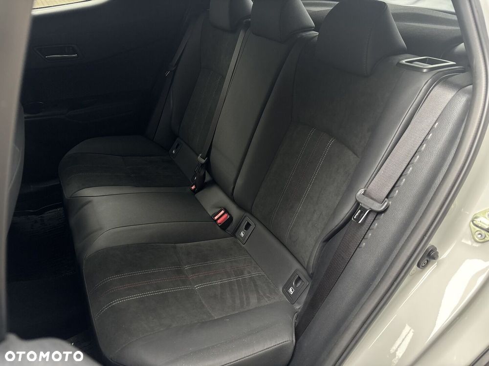 Toyota C-HR 2.0 Hybrid GR Sport - 17
