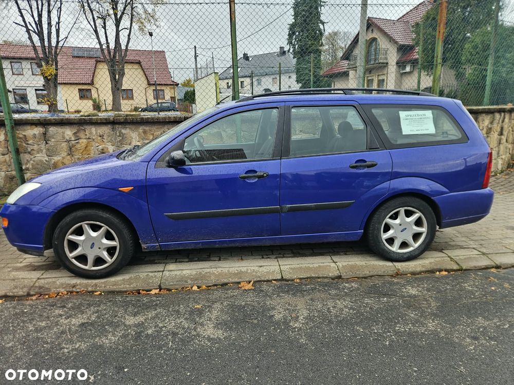 Ford Focus 1999 photo 4