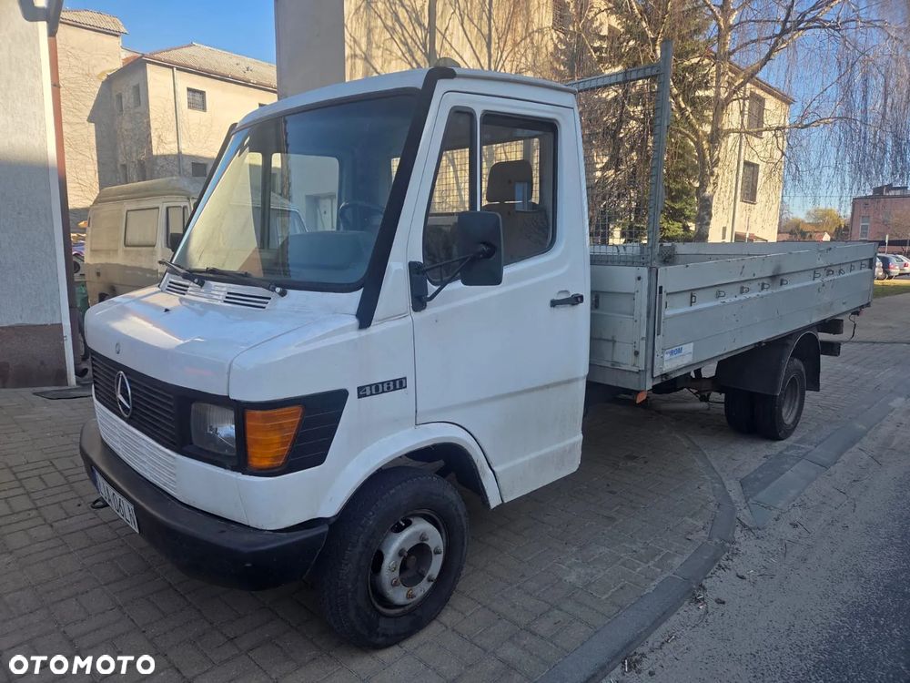 Mercedes-Benz 408D - 1