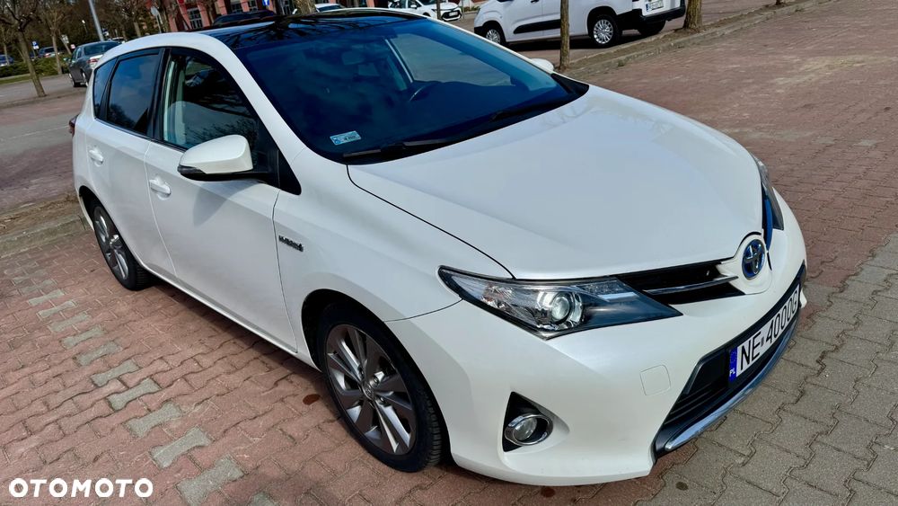 Toyota Auris - 1