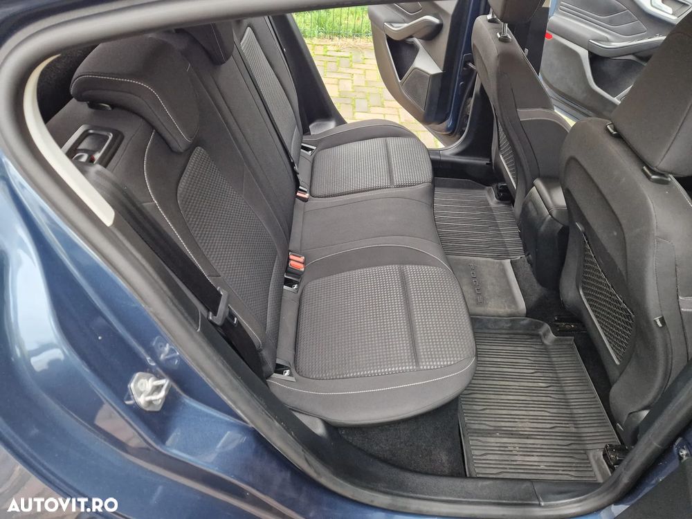 Ford Focus 1.0 EcoBoost Titanium Business - 16