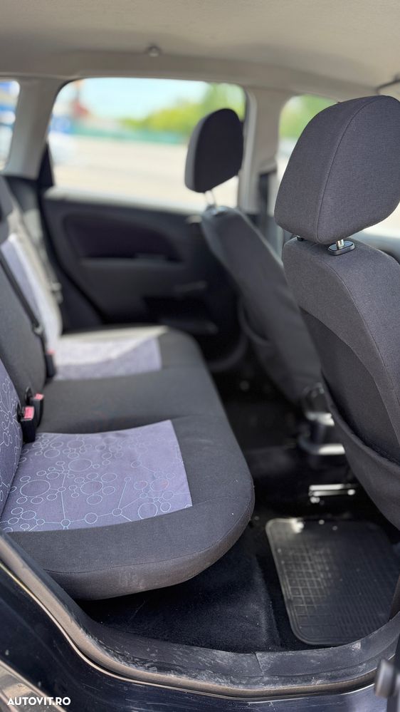 Ford Fiesta 1.3i Comfort - 7