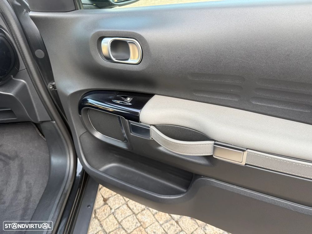 Citroën C4 Cactus 1.2 PureTech Shine - 37