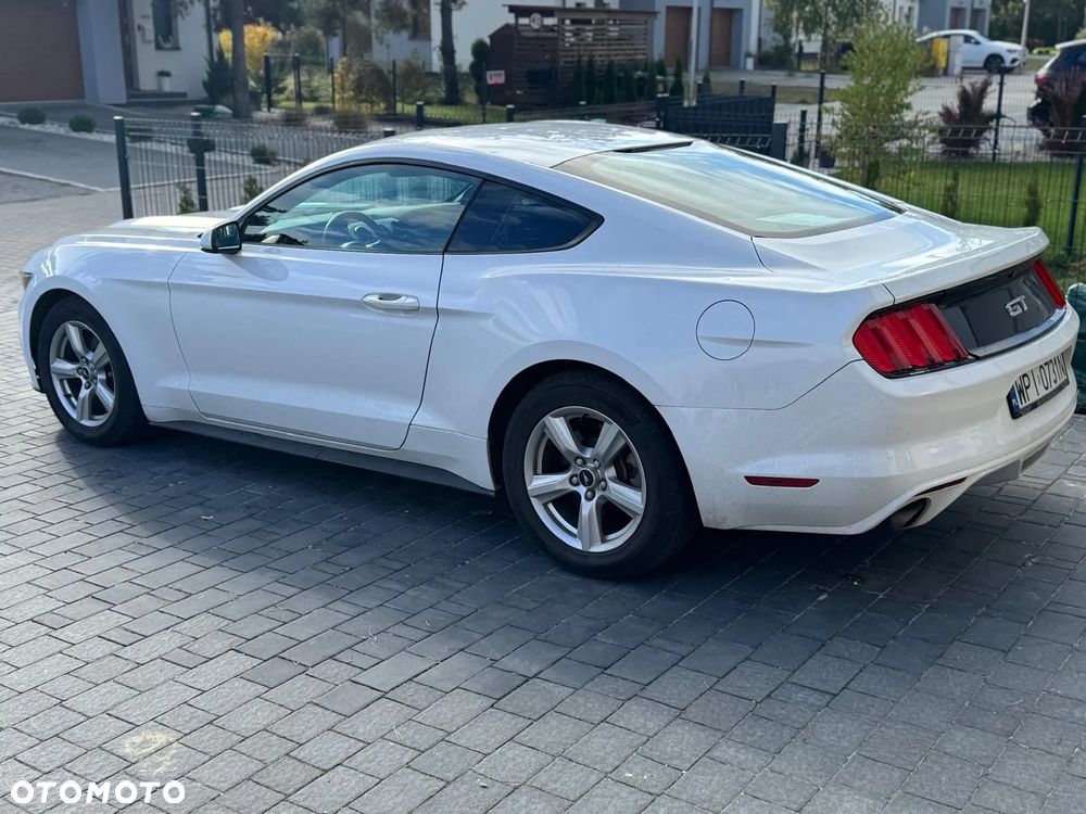 Ford Mustang - 7