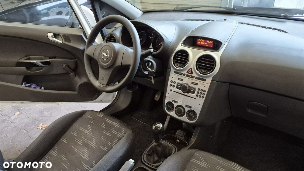Opel Corsa - 6