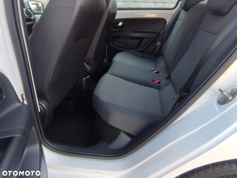 Volkswagen up! (BlueMotion Technology) high - 22