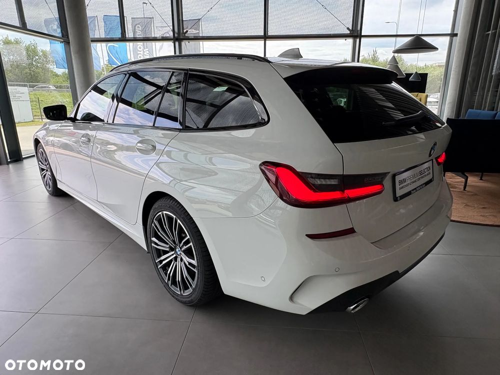 BMW Seria 3 330i xDrive M Sport sport - 6