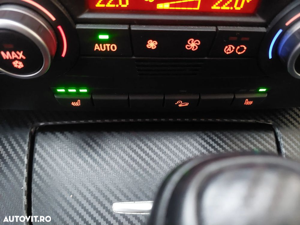 BMW Seria 3 320d xDrive DPF Aut. Edition Fleet Sport - 11