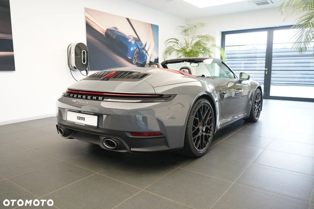 Porsche 911 Carrera S - 13
