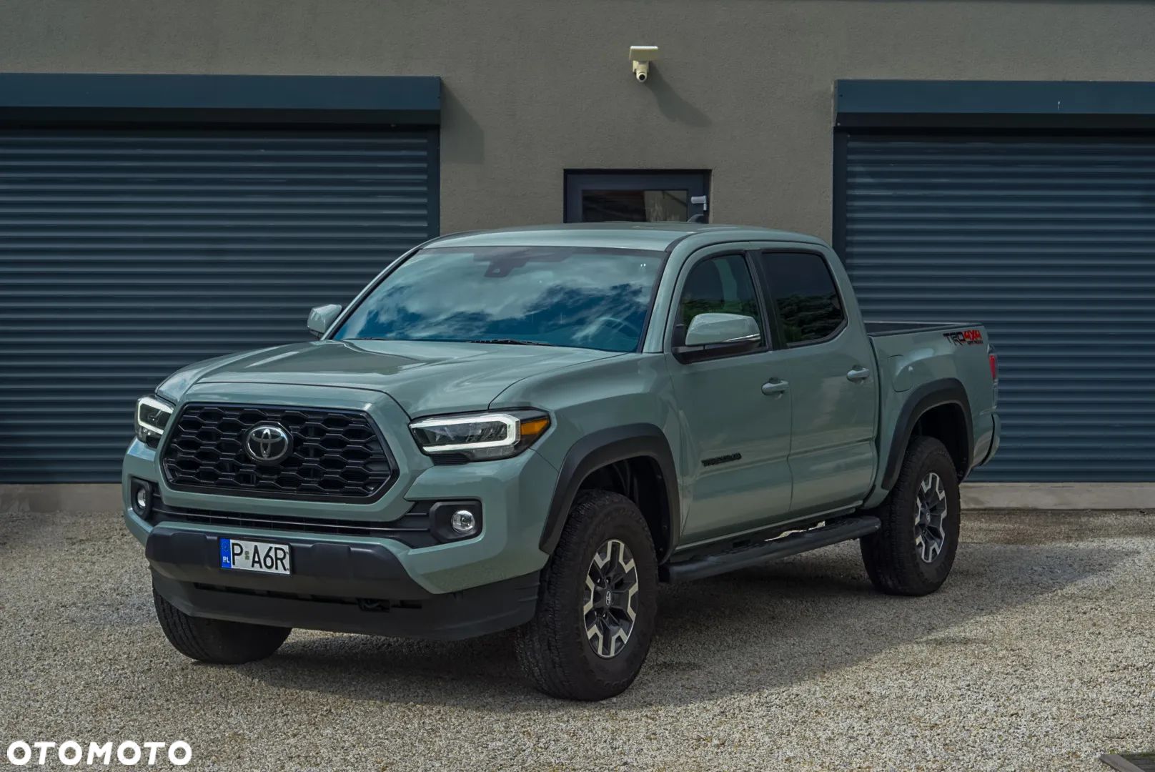 Toyota Tacoma - 1
