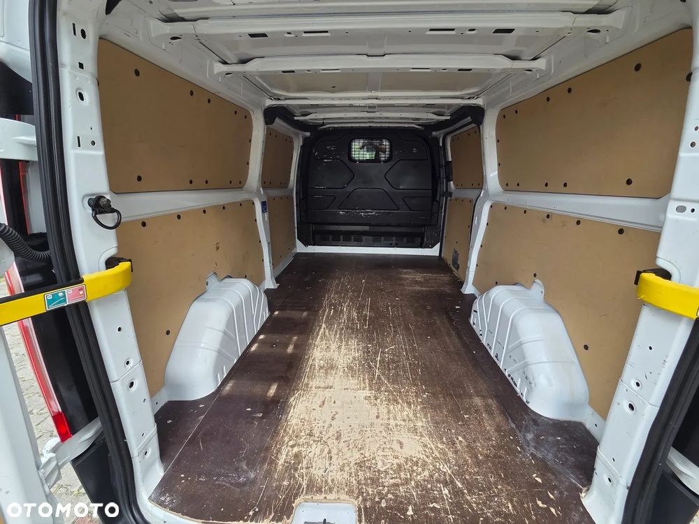 Ford Transit Custom - 23