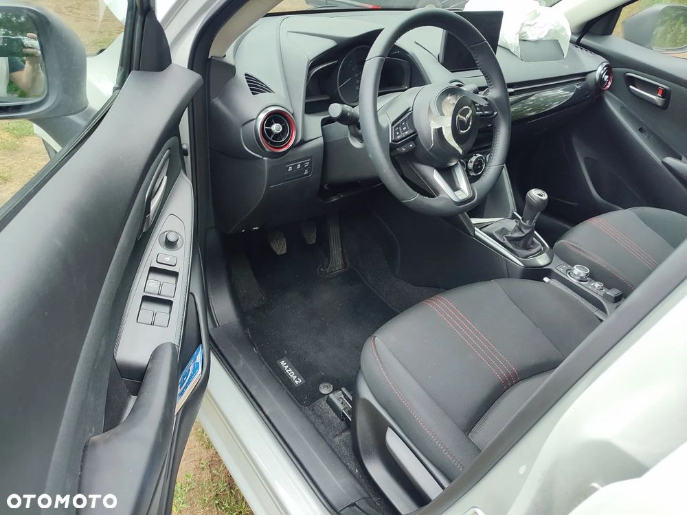 Mazda 2 SKYACTIV-G 90 Homura - 16