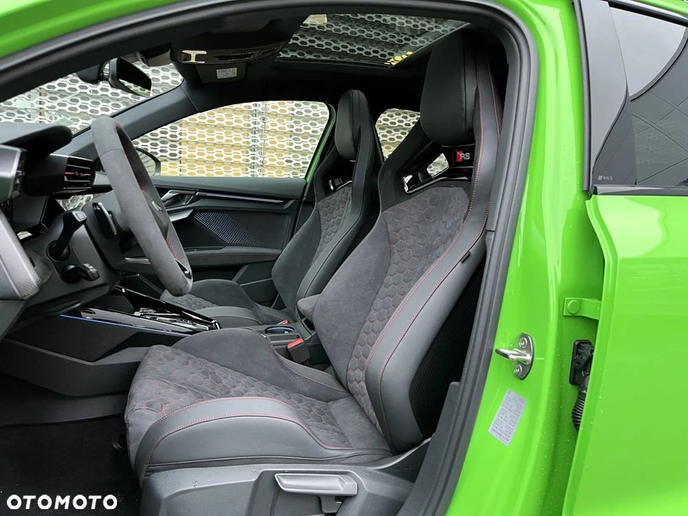 Audi RS3 Limousine - 6