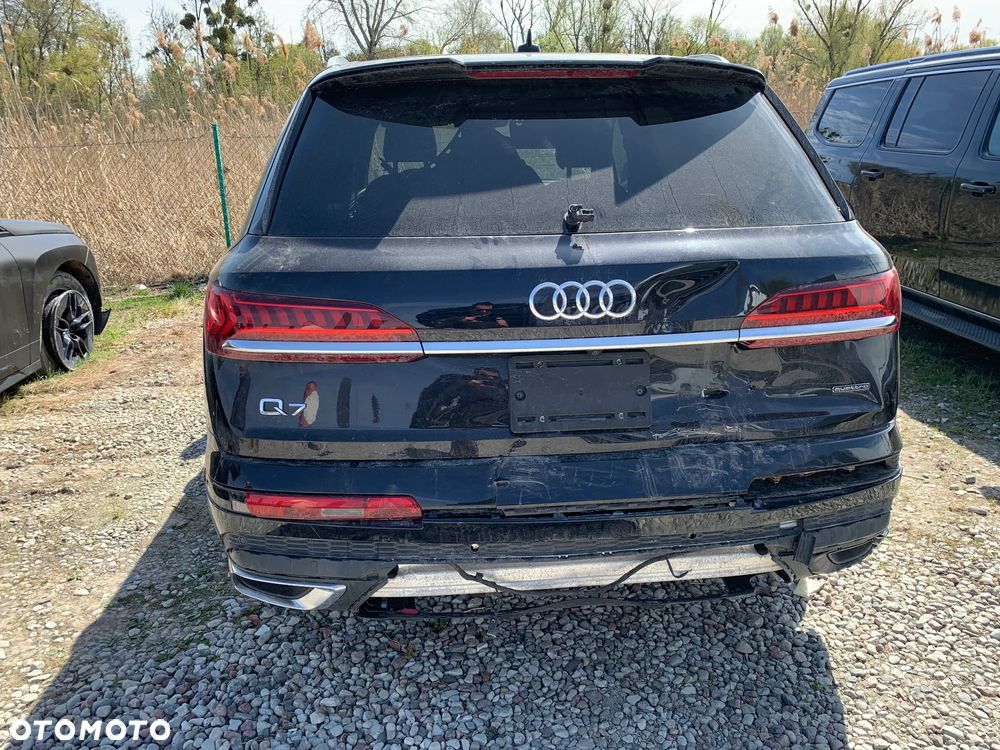 Audi Q7 - 4