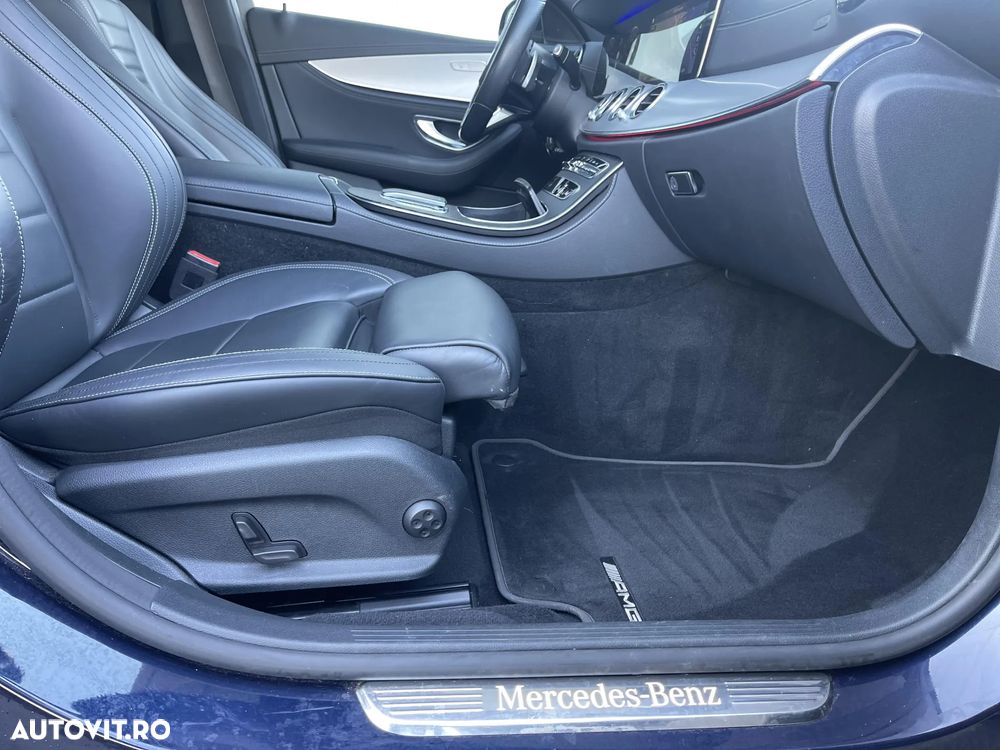 Mercedes-Benz E - 31