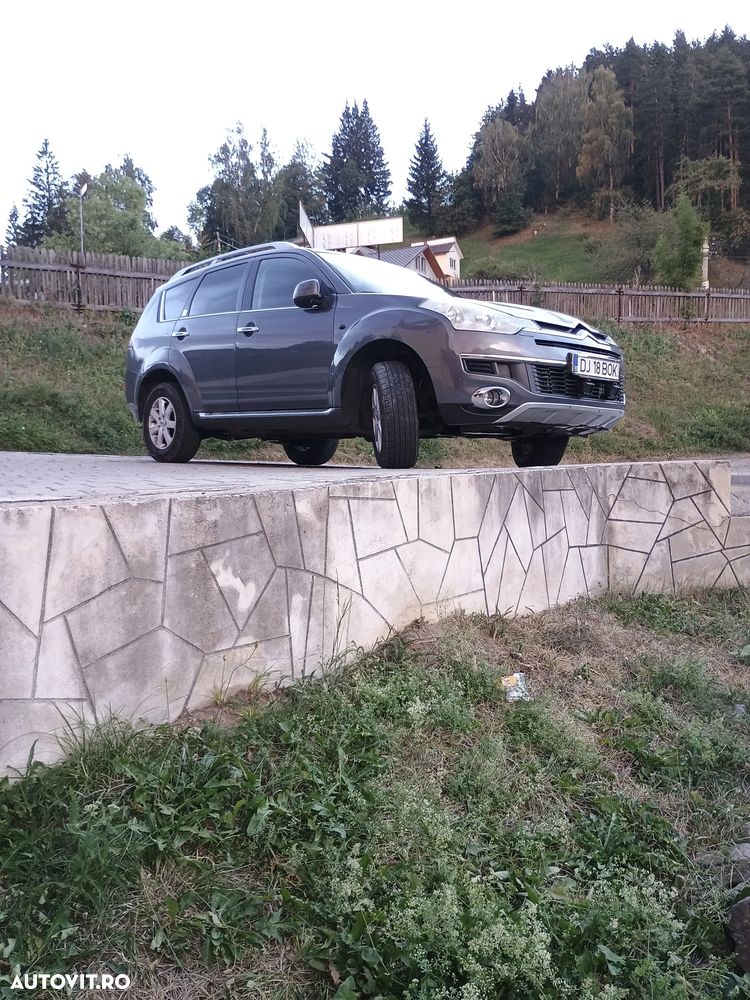Citroën C-Crosser - 11