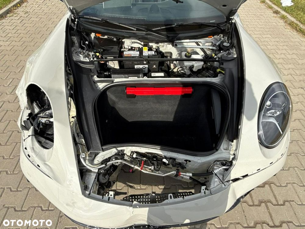 Porsche 911 Carrera 4S - 14