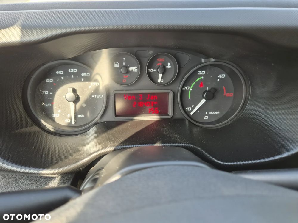 Iveco 35C15 3.0 150KM/ Wywrotka 3-stronna/ - 27