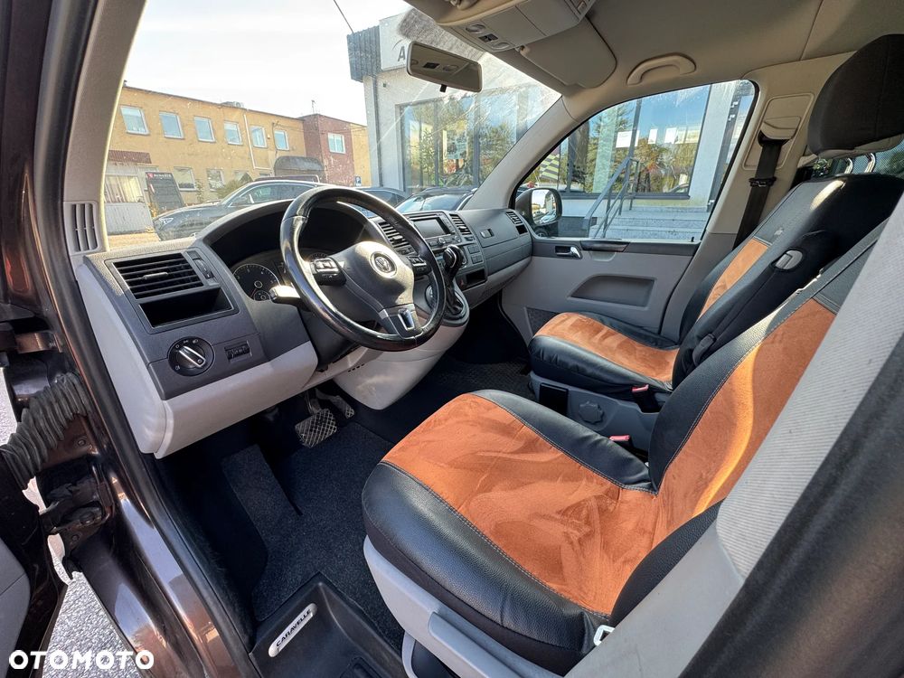 Volkswagen Caravelle - 7