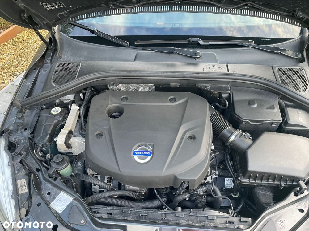 Volvo XC 60 - 4