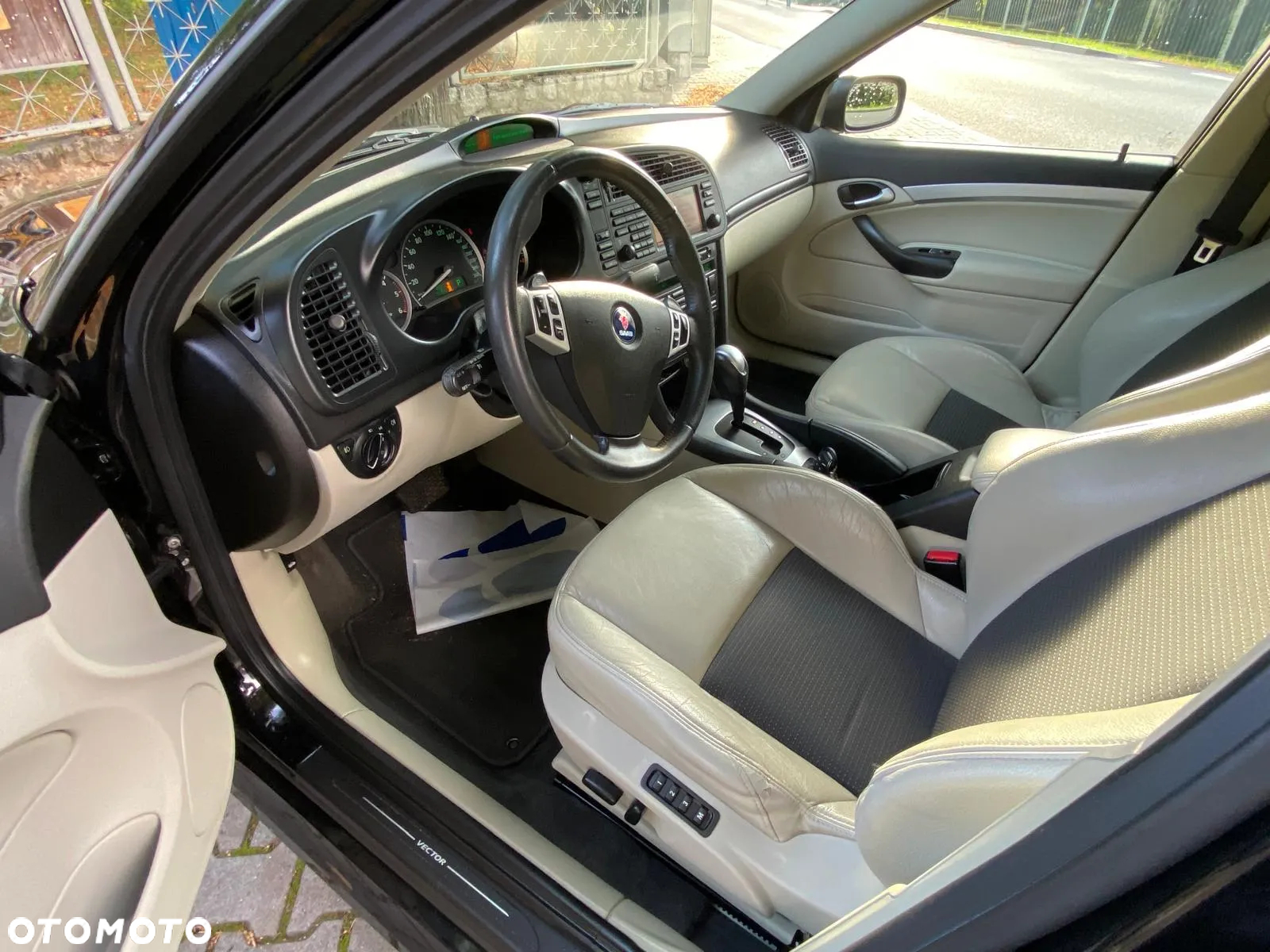 Saab 9-3 - 16