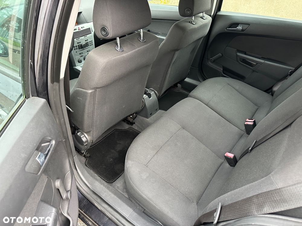 Opel Astra 1.7 CDTI DPF Design Edition - 14