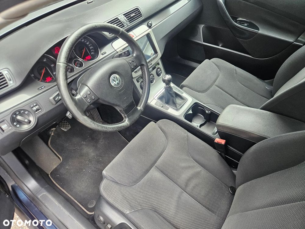 Volkswagen Passat 1.9 TDI Comfortline - 17