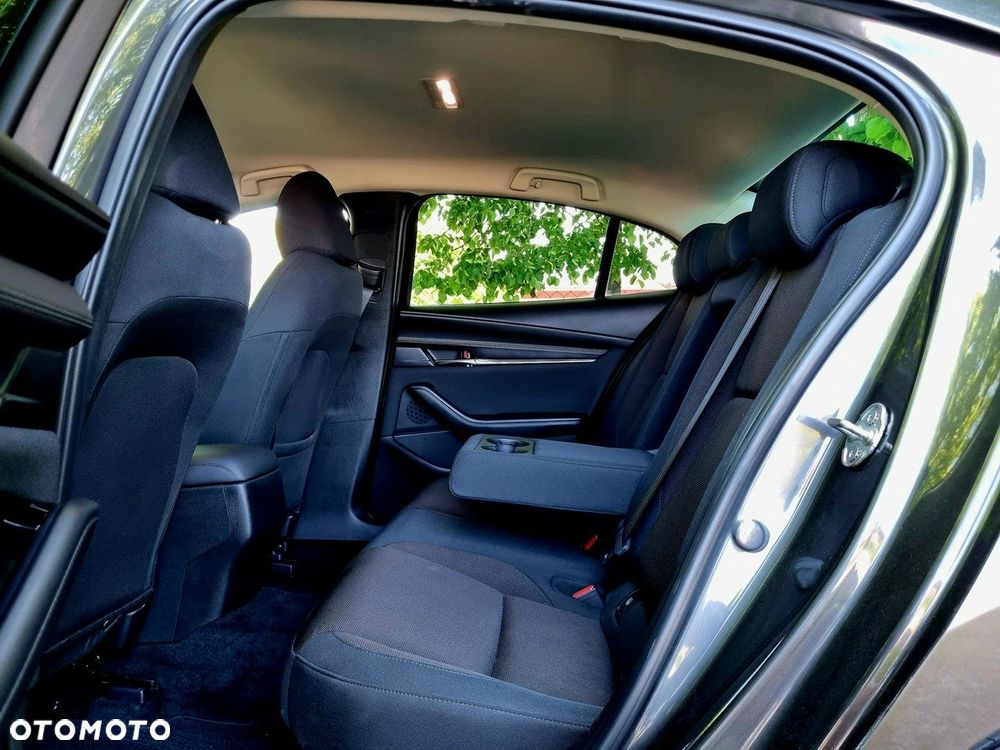 Mazda 3 - 10