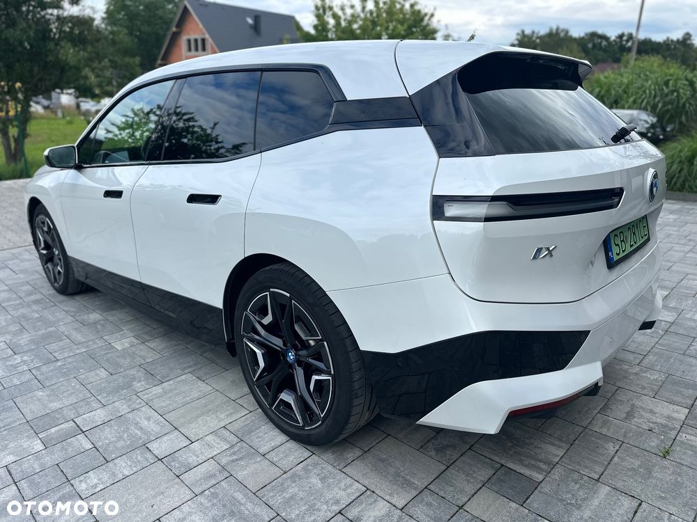 BMW iX xDrive40 76.6kWh Signature - 15