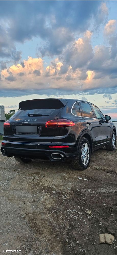 Porsche Cayenne - 3