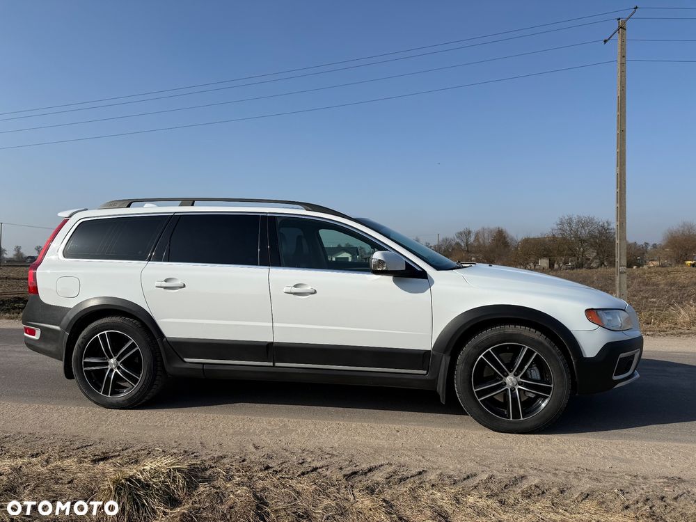 Volvo XC 70 D5 AWD Momentum - 29