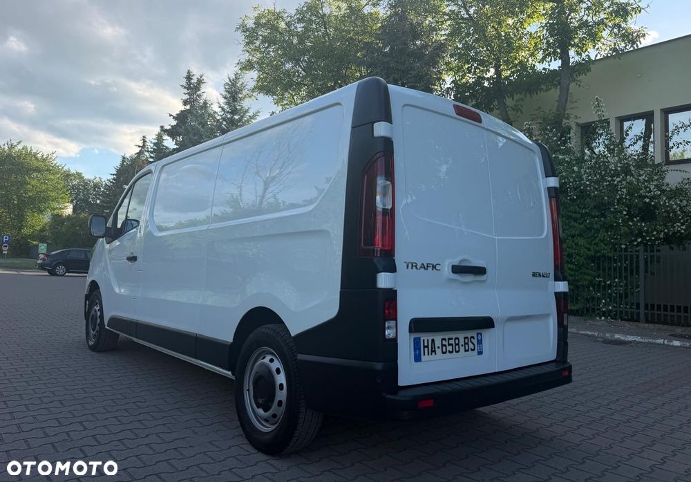 Renault Trafic - 11