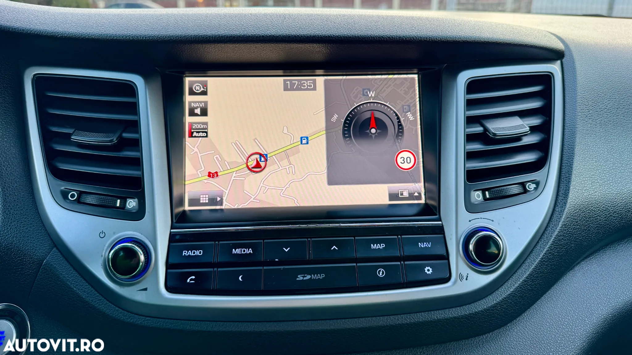 Hyundai Tucson 2.0 CRDI 2WD Style - 15