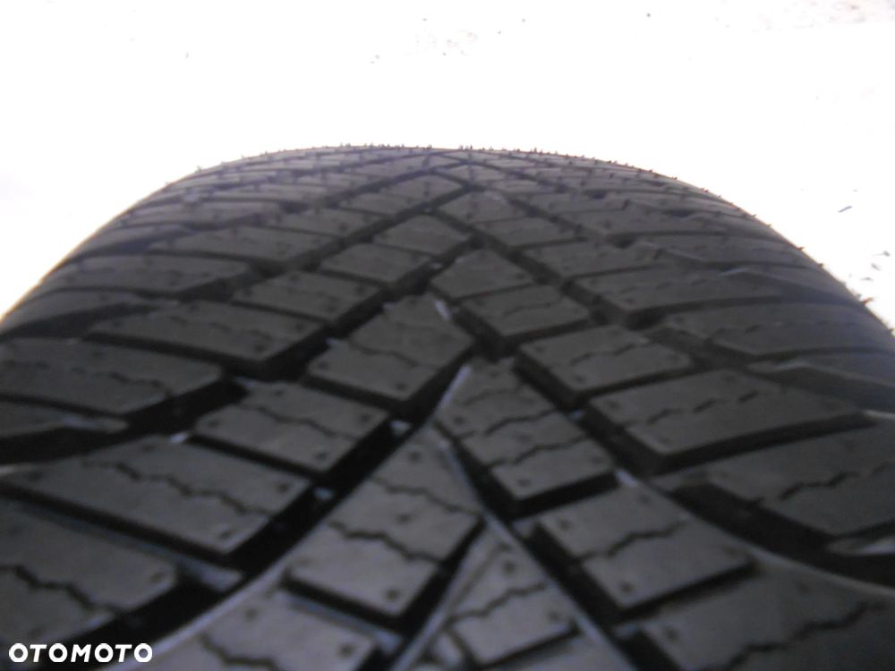 OPONA POJEDYNKA  215/55R18 TRAZANO ALLSEASON ELITE Z-401 DOT 3123 8MM - 2