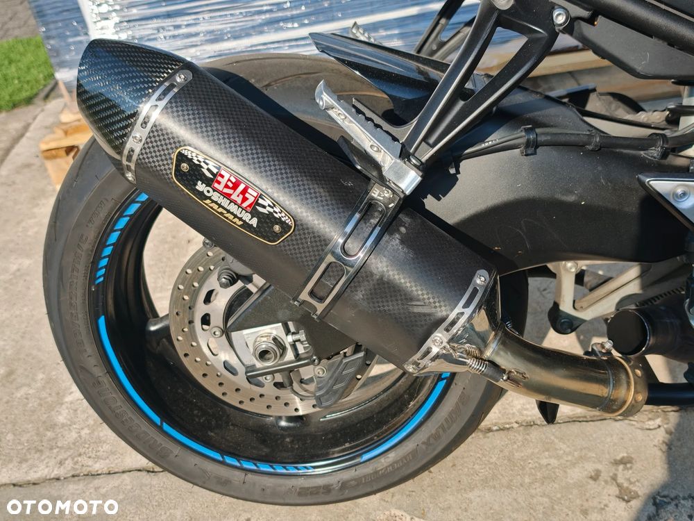 Yamaha FZ8 - 12