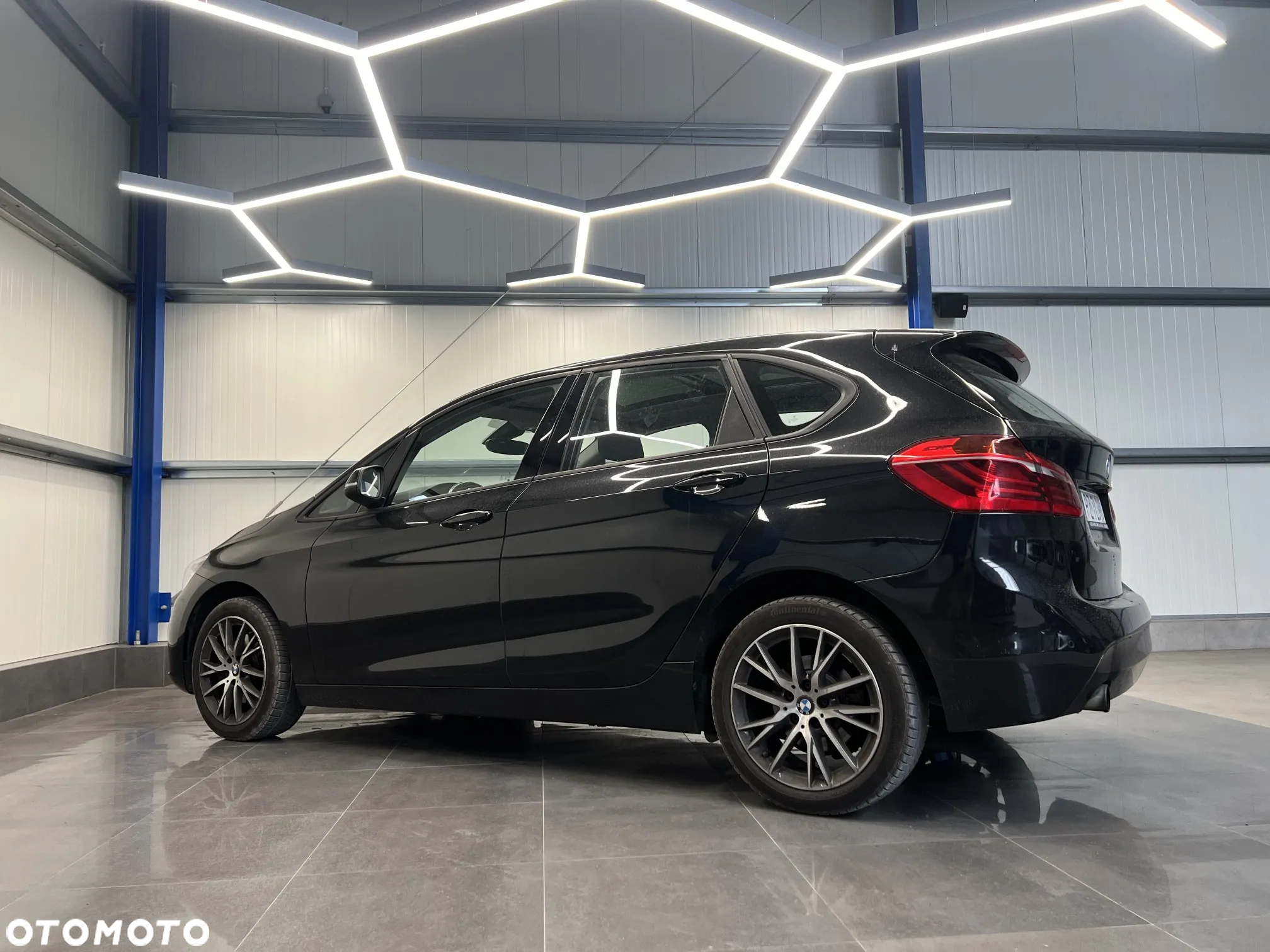 BMW Seria 2 218i Advantage - 11