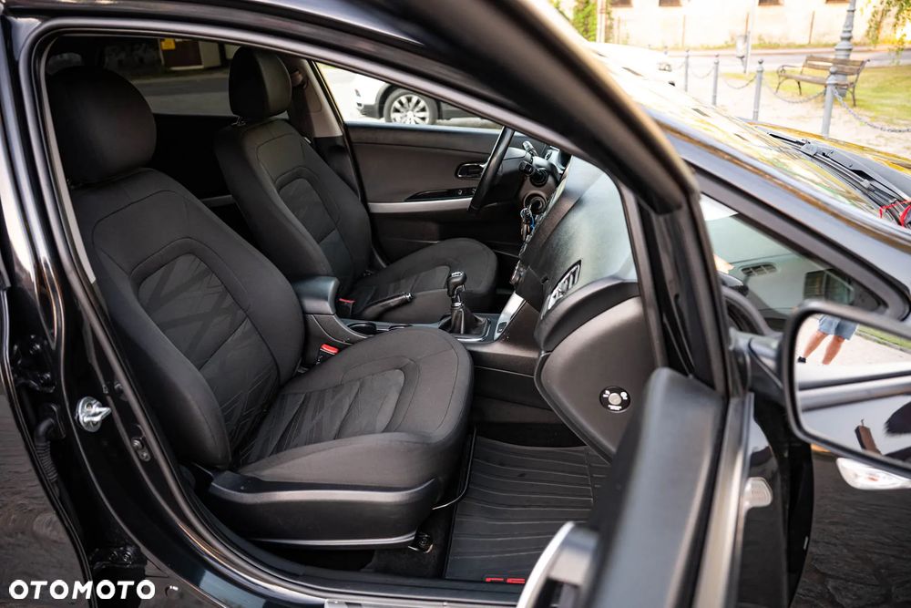 Kia Ceed 1.4 Attract - 26