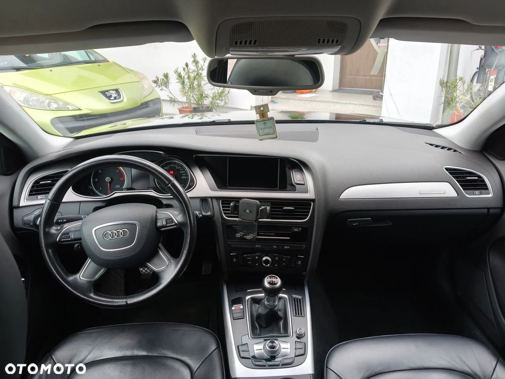 Audi A4 Avant 2.0 TDI DPF S line Sportpaket - 6
