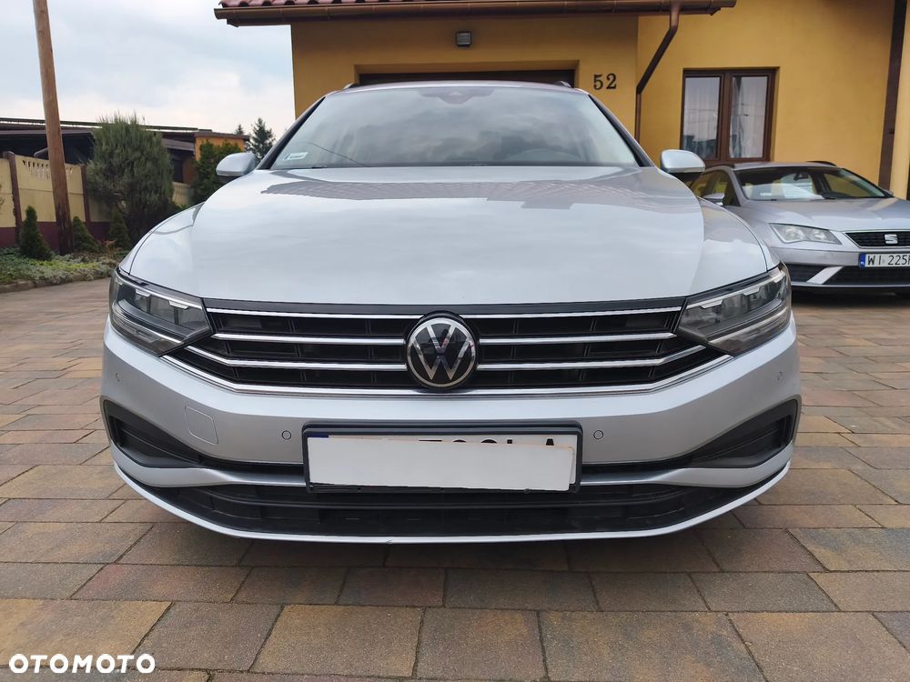 Volkswagen Passat - 11