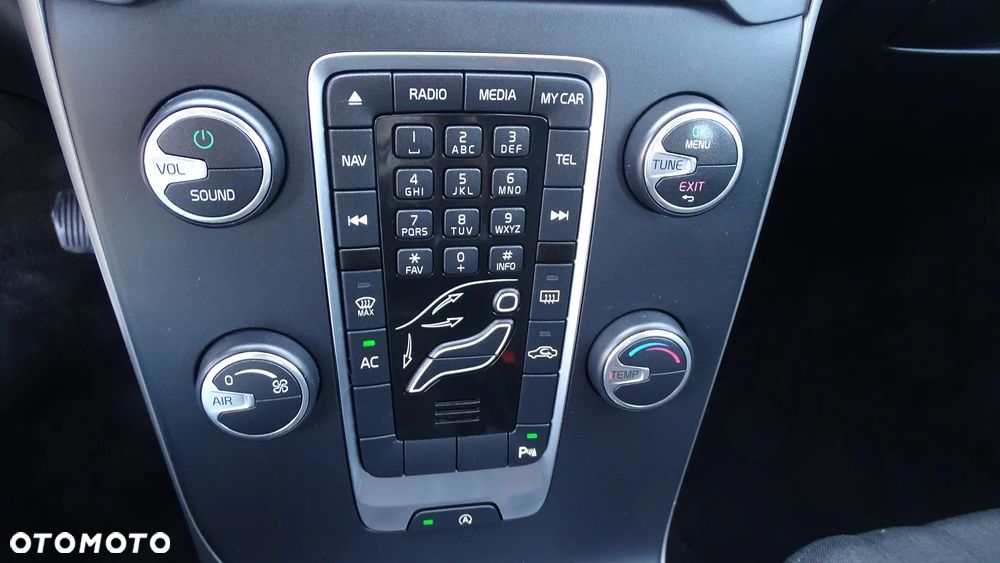 Volvo V40 D2 - 16
