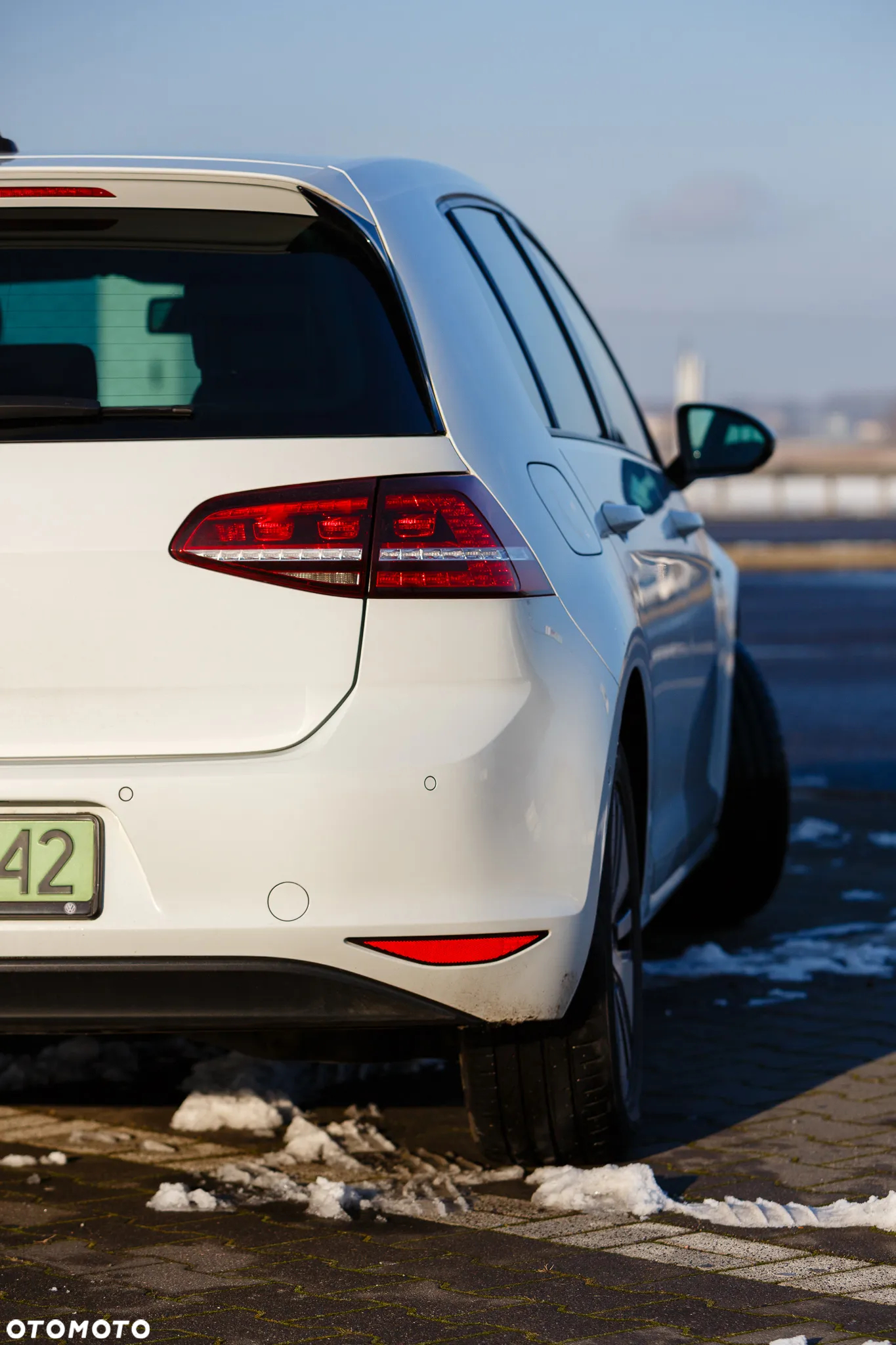 Volkswagen Golf e-Golf - 12